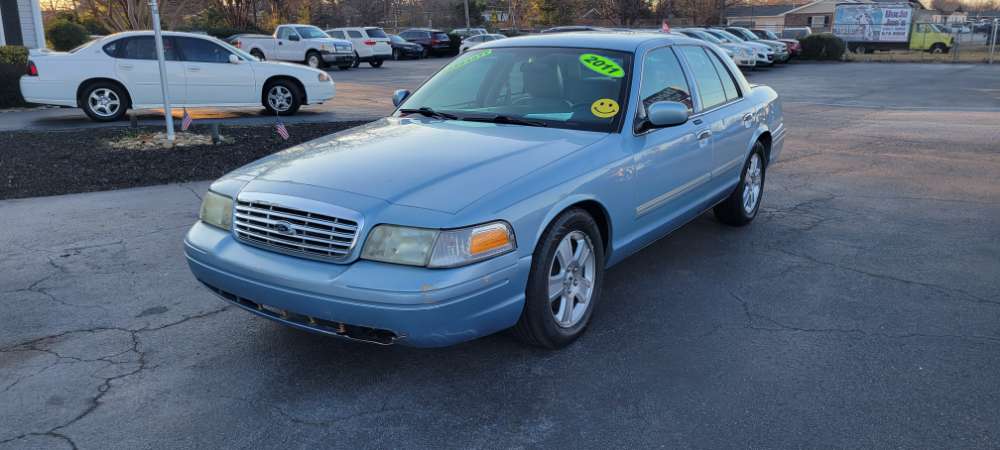 Ford Crown Victoria 2011 Blue