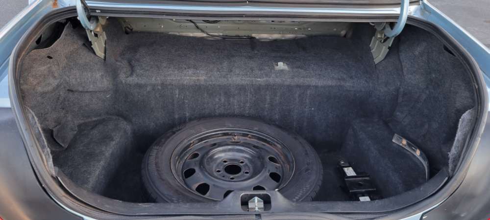 Ford Crown Victoria 2011 Blue