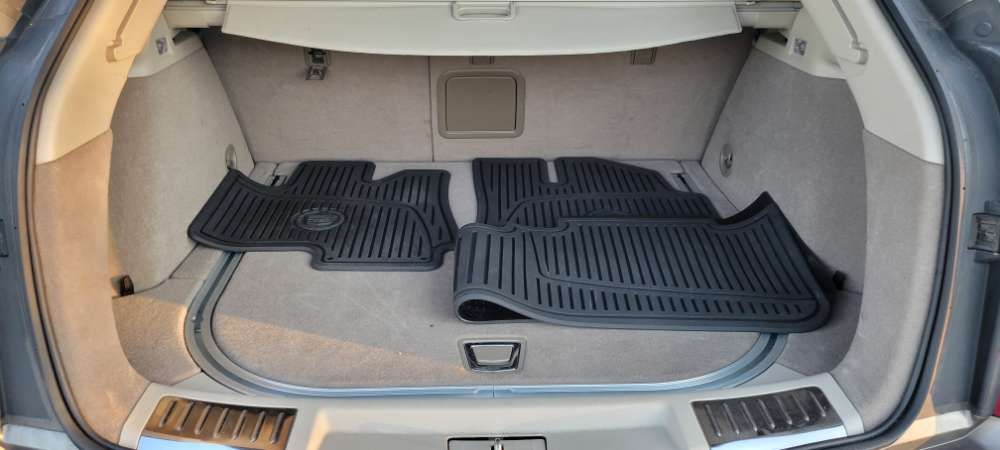 Cadillac SRX 2012 Tan