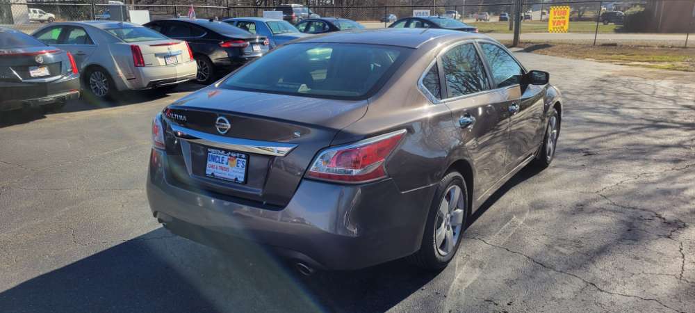 Nissan Altima 2015 Brown