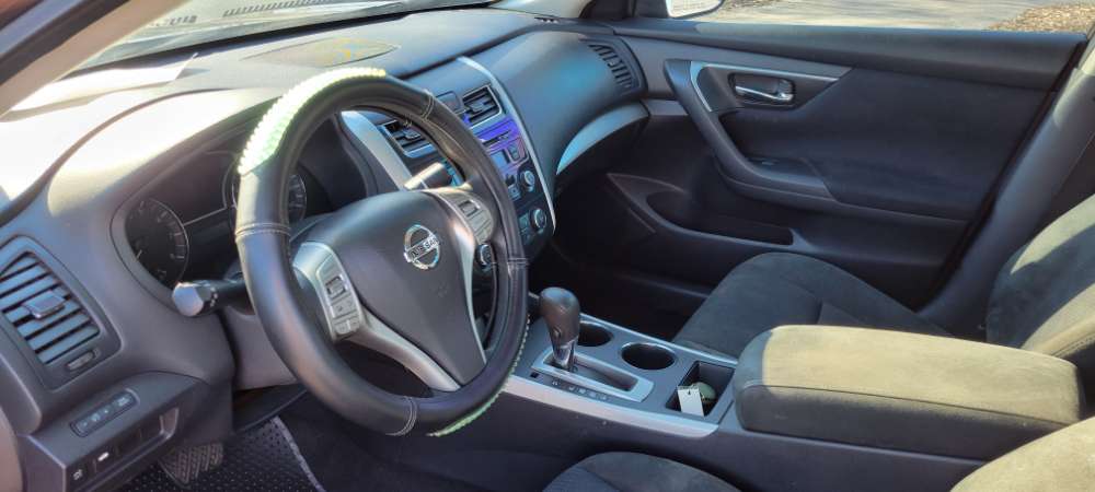 Nissan Altima 2015 Brown