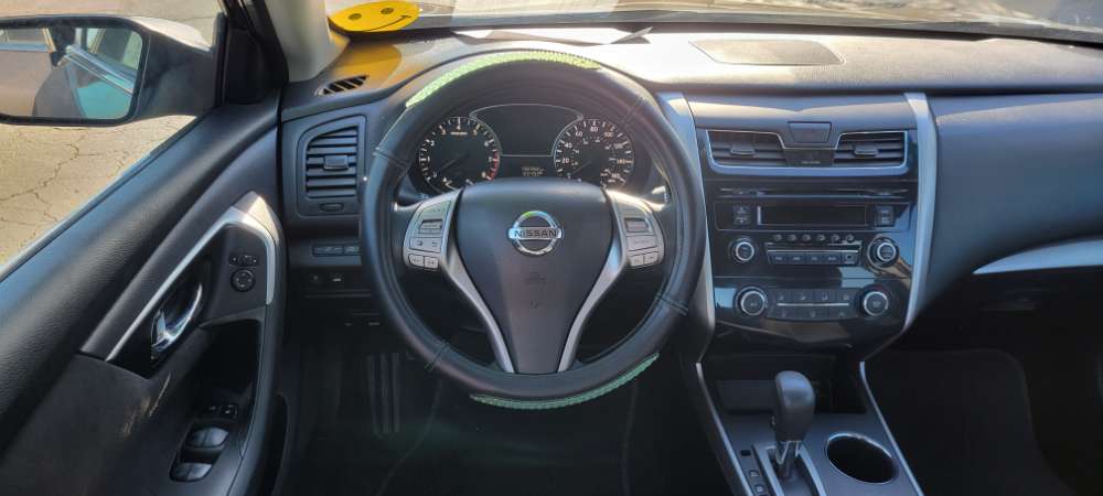 Nissan Altima 2015 Brown
