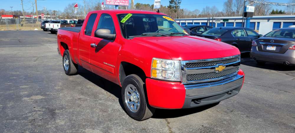 Chevrolet Silverado 2008 Red